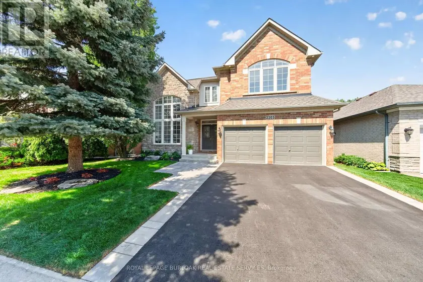 Detached at 2203 TURNBERRY ROAD, Burlington