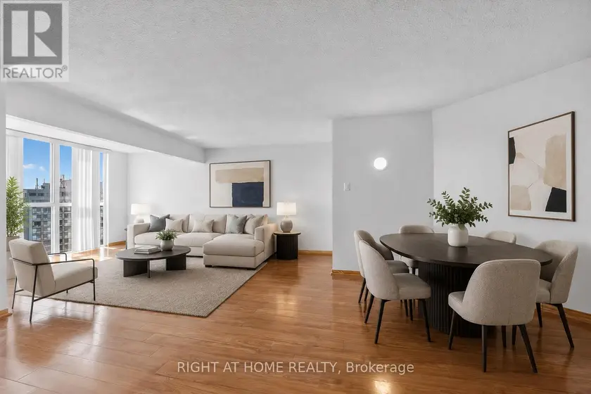 Apartment at 1711 - 41 MARKBROOK LANE, Toronto