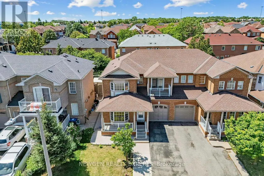Semi-Detached/Link at 10 CHECKERBERRY CRESCENT, Brampton