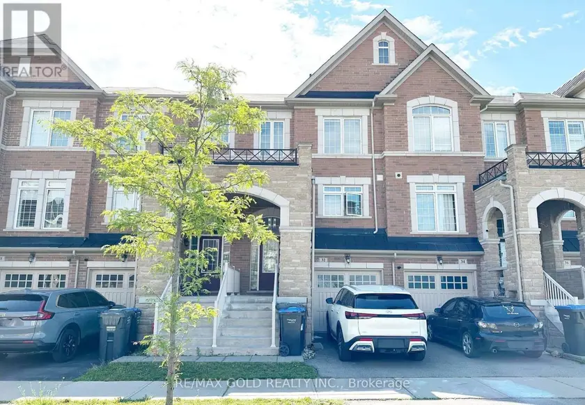 Townhouse at 32 ROCKMAN CRESCENT, Brampton