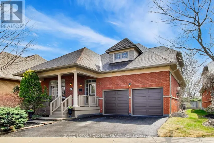 Detached at 16 - 2175 STAVEBANK ROAD, Mississauga