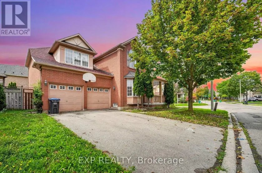 Detached at 34 COGSWELL CRESCENT N, Brampton