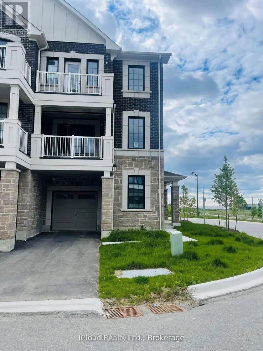Townhouse at 1853 THAMES CIRCLE, Milton