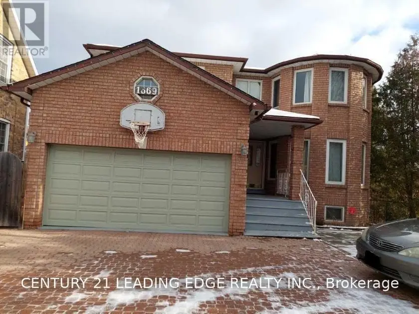 Detached at 1669 KIPLING AVENUE, Toronto