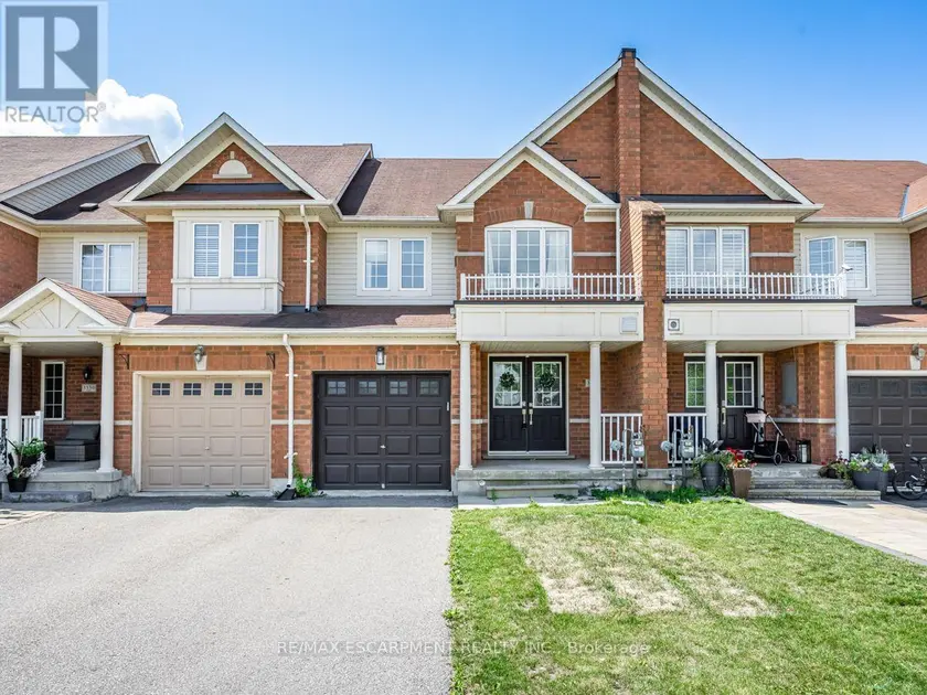 Detached at 3352 MIKALDA ROAD, Burlington