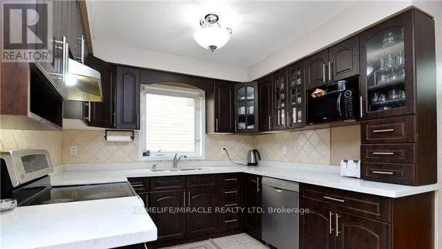 Semi-Detached/Link at 34 PALLESCHI DRIVE, Brampton