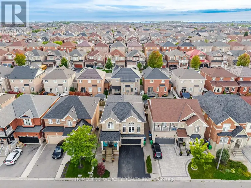 Detached at 11 SWALES CRESCENT, Brampton