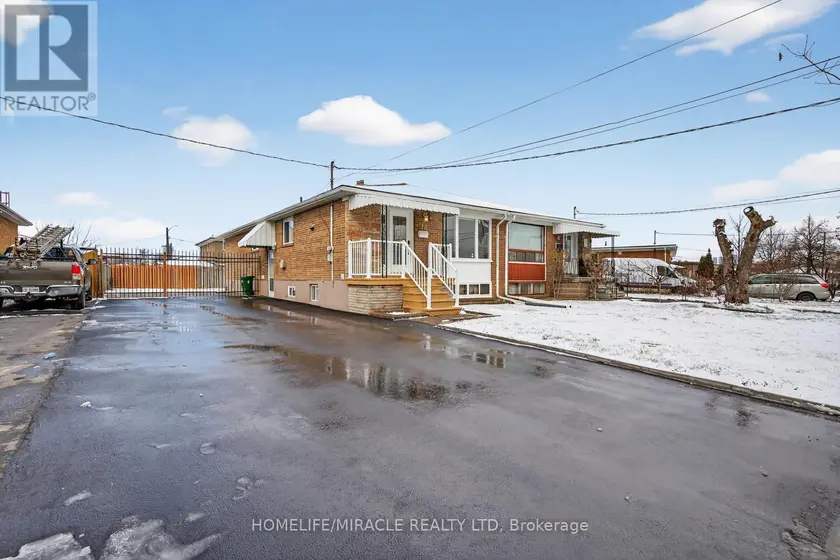 Semi-Detached/Link at 18 RUBYDALE GARDENS, Toronto