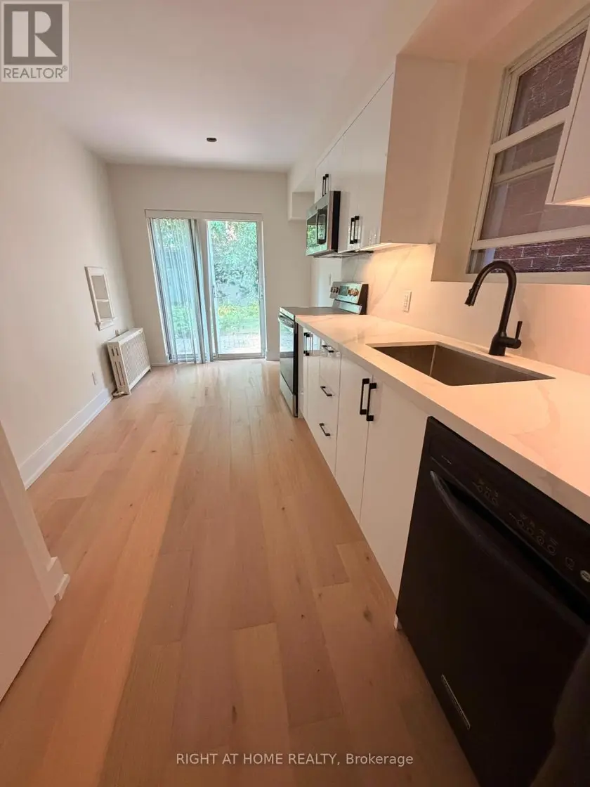 Multiplex at 102 - 3384 LAKE SHORE BOULEVARD W, Toronto