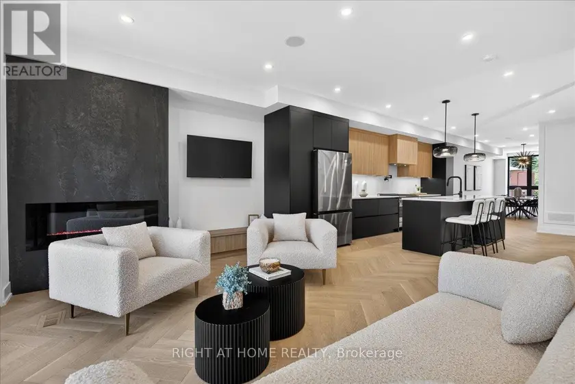 Detached at 15B ROSEMEADE AVENUE, Toronto