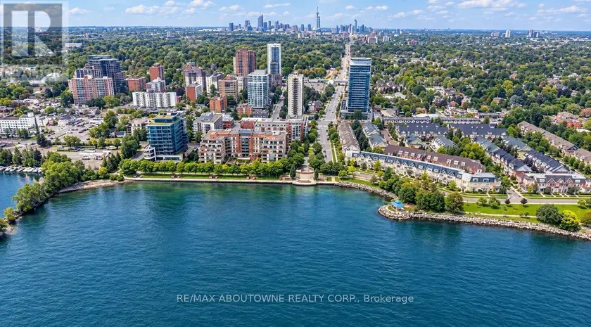 Apartment at 403 - 80 PORT STREET E, Mississauga