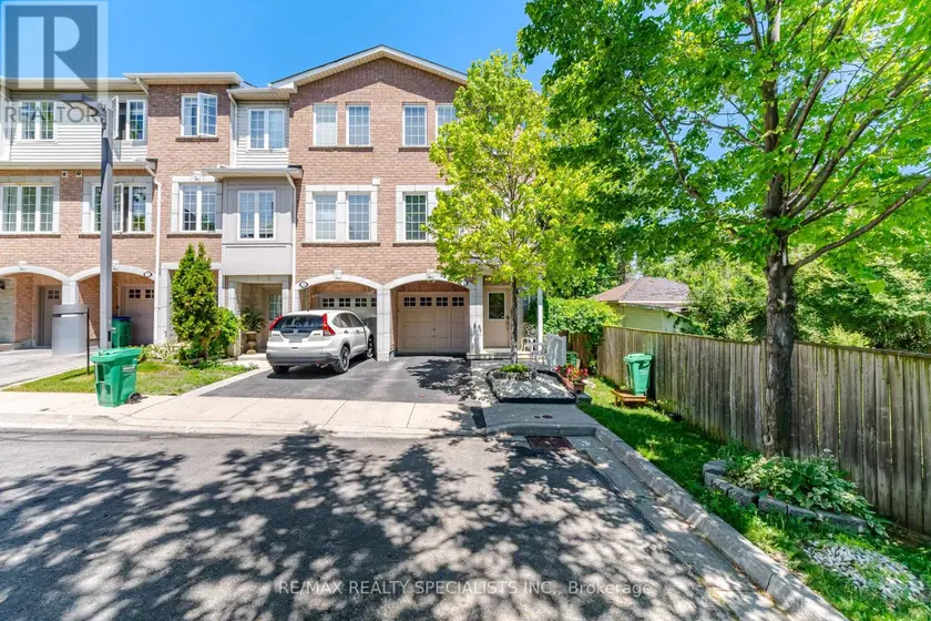 Townhouse at 1 - 3071 TREADWELLS DRIVE, Mississauga