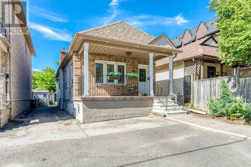 Detached at 66 TWENTY NINTH STREET, Toronto