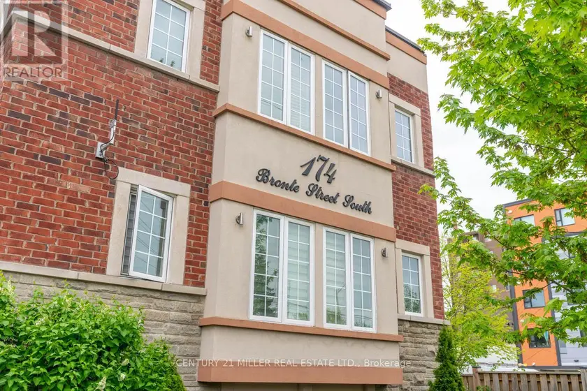 Multiplex at 201 - 174 BRONTE STREET S, Milton