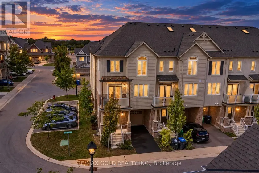 Townhouse at 2 COSBURY LANE, Caledon