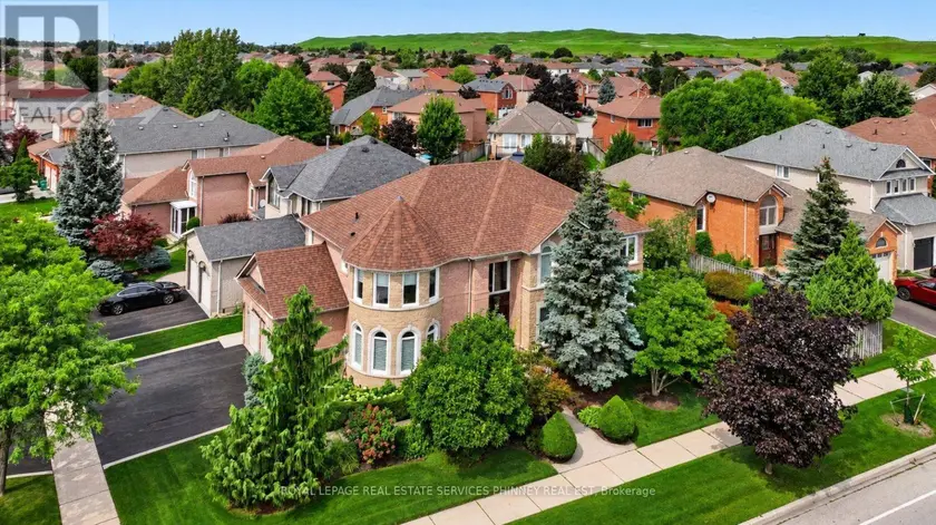 Detached at 5563 WHITEHORN AVENUE, Mississauga