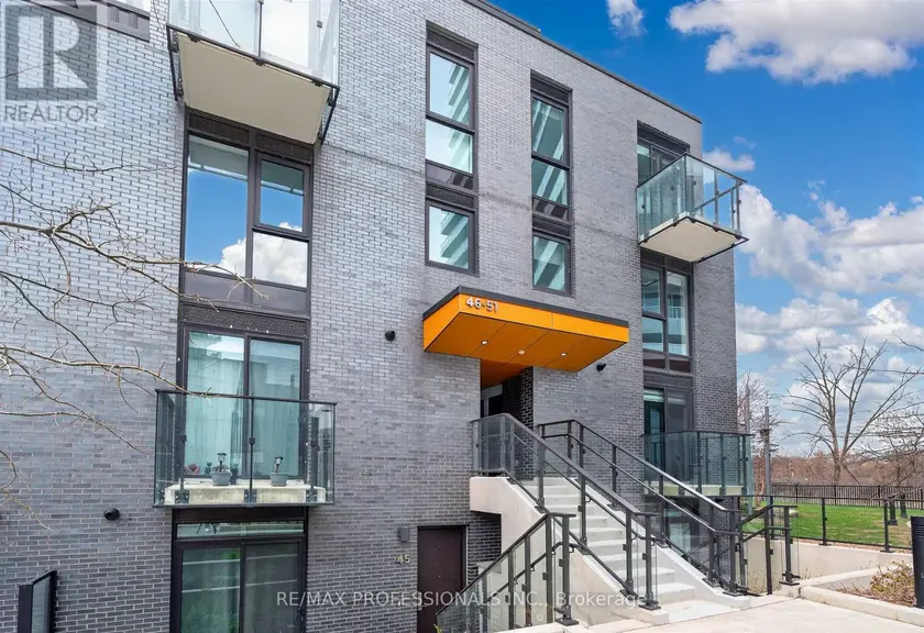 Townhouse at TH48 - 10 BRIN DRIVE, Toronto