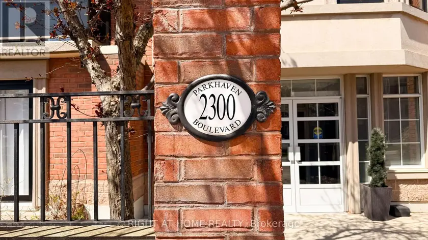 Apartment at 308 - 2300 PARKHAVEN BOULEVARD, Oakville