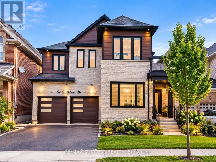 Detached at LOWER UNIT - 566 YATES DRIVE, Milton