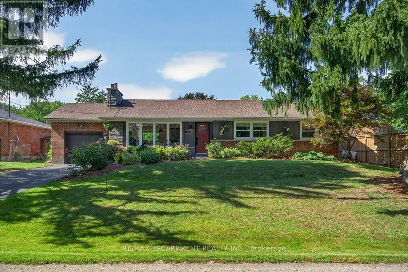 Detached at 395 LARK AVENUE, Burlington