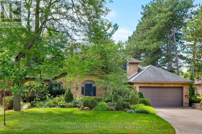 Detached at 356 SHOREACRES ROAD, Burlington