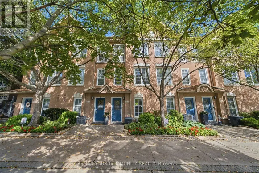 Townhouse at 3 - 180 MANITOBA STREET, Toronto
