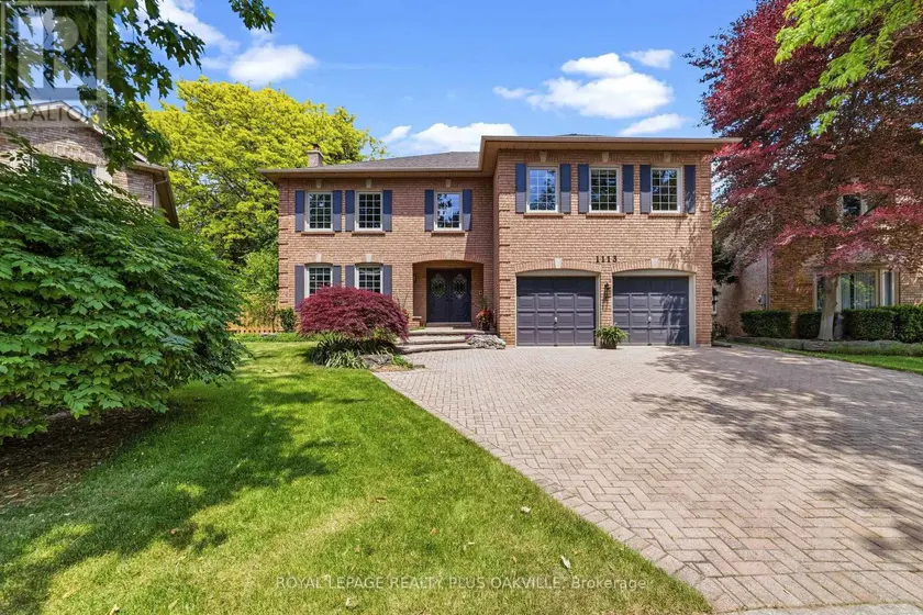 Detached at 1113 VALLEYWOOD COURT, Oakville