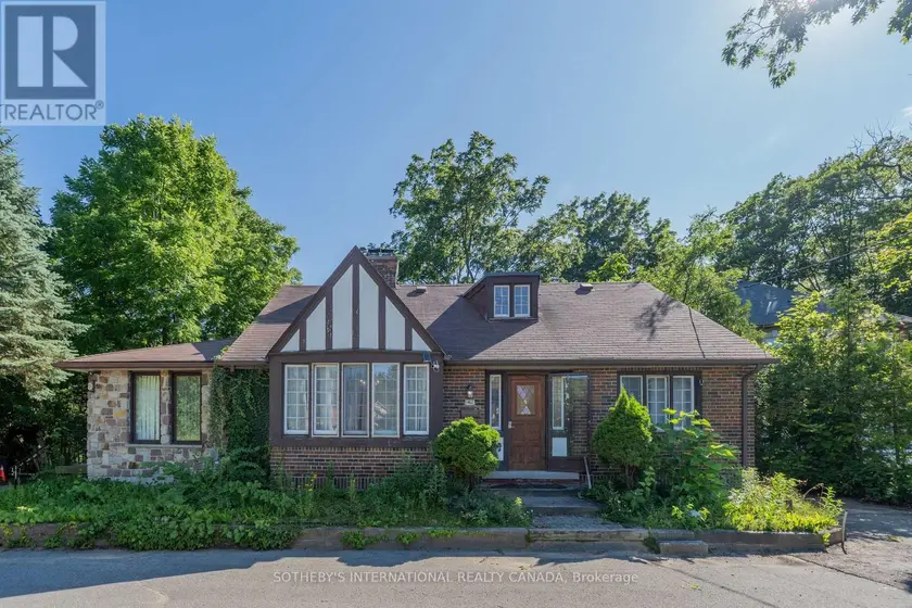 Detached at 1462 HURONTARIO STREET, Mississauga