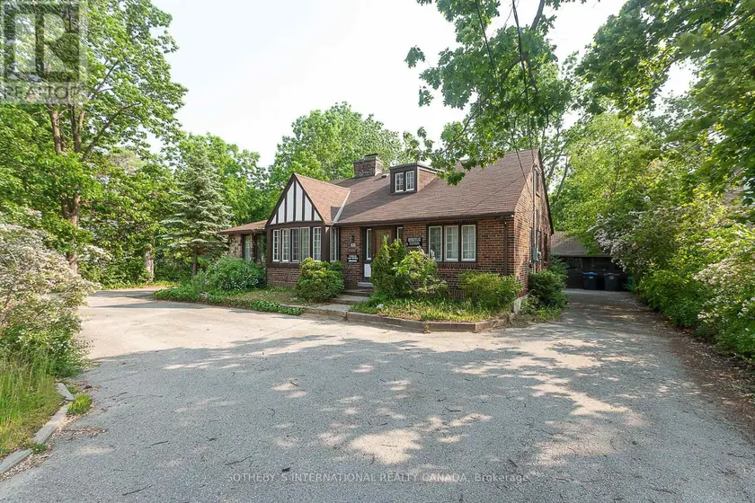 Detached at 1462 HURONTARIO STREET, Mississauga