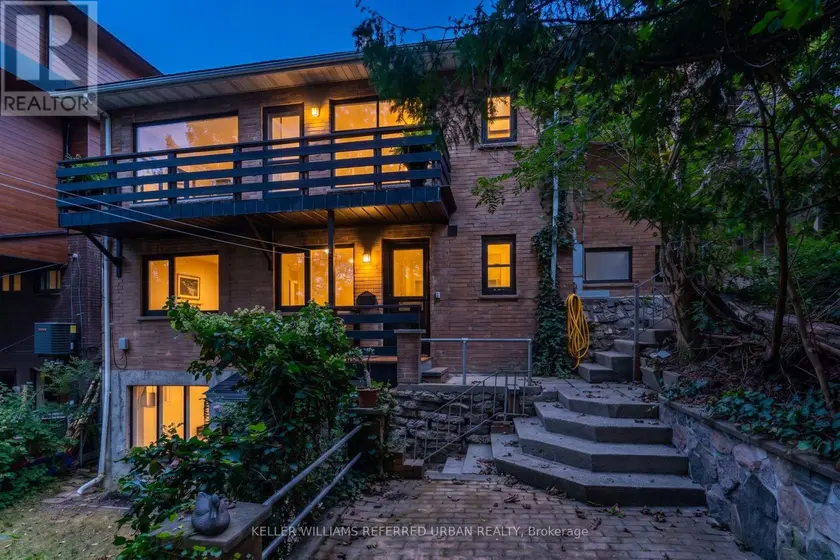 Detached at 30 RAMBERT CRESCENT, Toronto