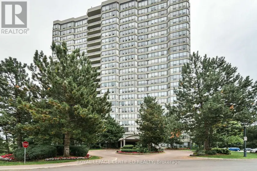 Apartment at 1610 - 24 HANOVER ROAD, Brampton