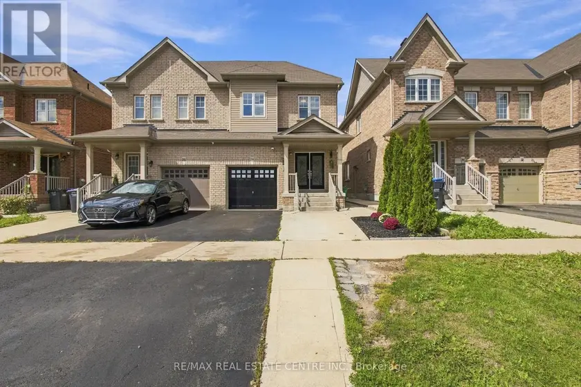 Semi-Detached/Link at 28 BANBRIDGE CRESCENT, Brampton