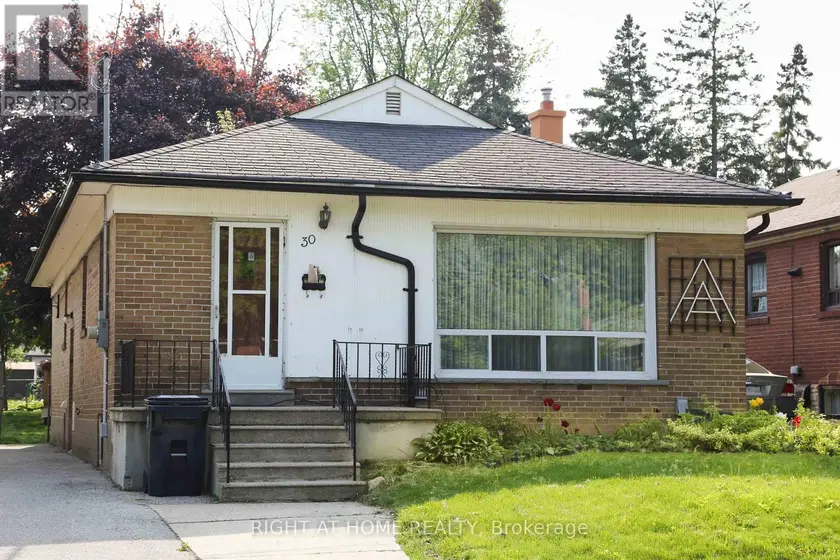 Detached at 30 NORTHAMPTON DRIVE, Toronto