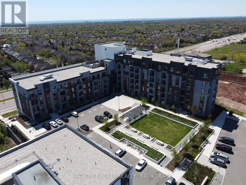 Apartment at 227 - 95 DUNDAS STREET W, Oakville