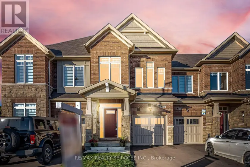 Townhouse at 33 SPARROWBROOK STREET, Caledon