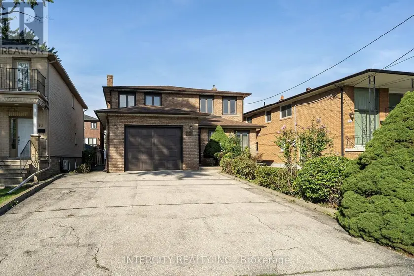 Detached at 72 CHISWICK AVENUE, Toronto