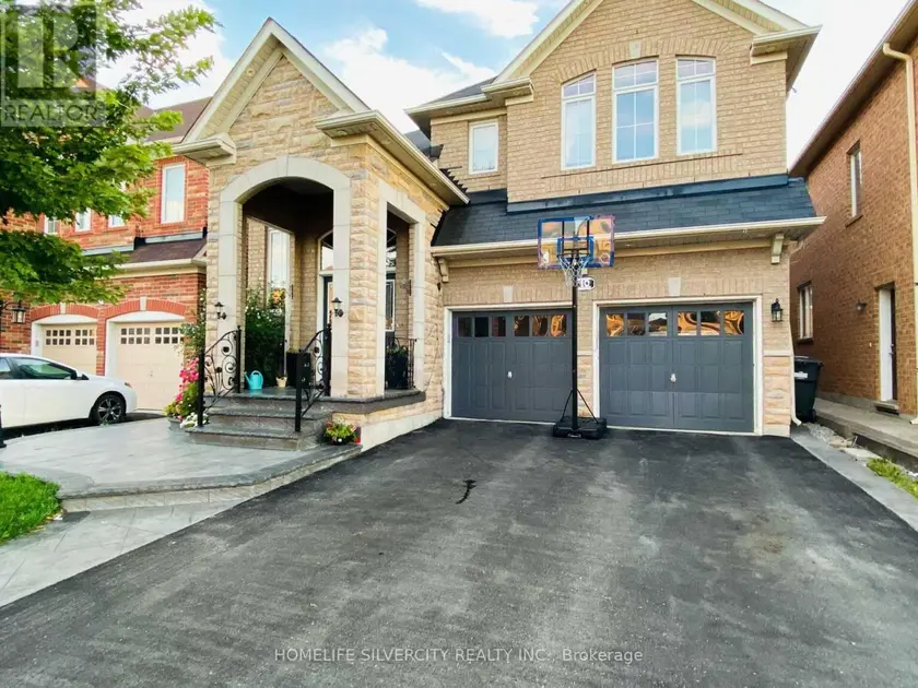 Detached at 10 BLOOM DRIVE, Brampton
