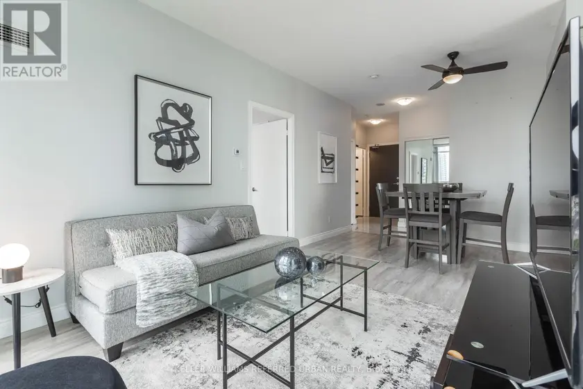 Apartment at 1107 - 4070 CONFEDERATION PARKWAY, Mississauga