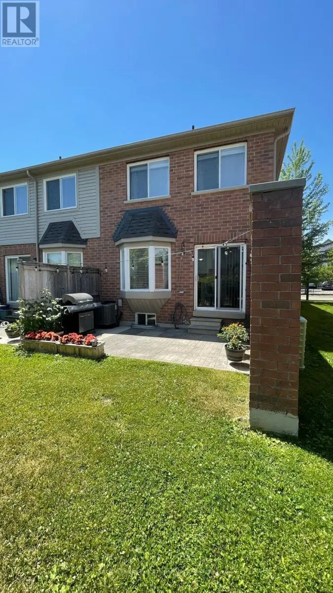 Townhouse at 11 - 5255 PALMETTO PLACE, Mississauga