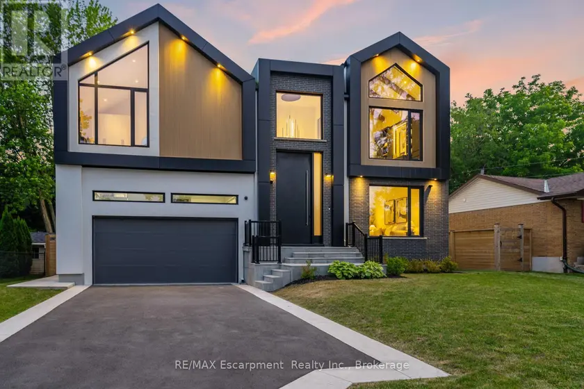 Detached at 298 STRATHCONA DRIVE, Burlington