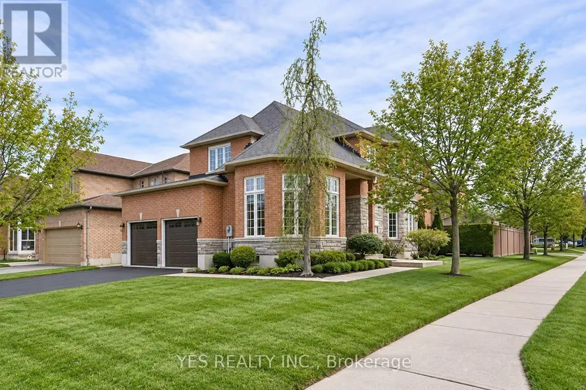 Detached at 17 SNOWCAP ROAD, Brampton