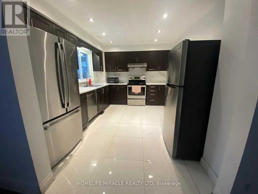 Semi-Detached/Link at 127 FANSHAWE DRIVE, Brampton
