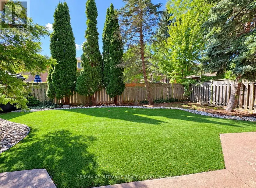 Detached at LOWER - 1374 HERITAGE WAY, Oakville