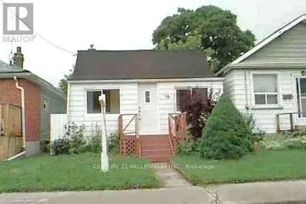 Detached at 56 BEECHWOOD AVENUE, Toronto