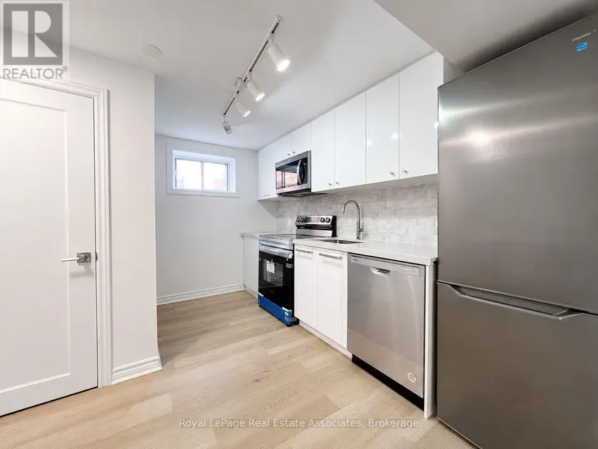Detached at BSMT - 20 SILVERCREST AVENUE, Toronto