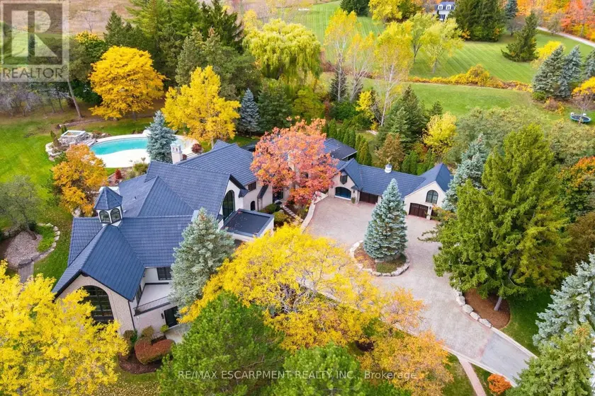 Detached at 3320 GUELPH LINE, Burlington