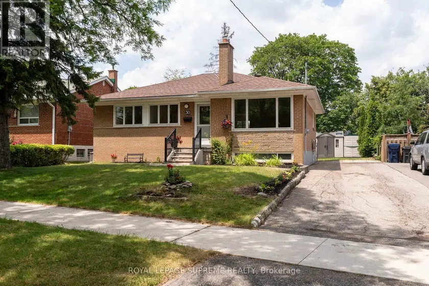 Detached at 30 BENWAY DRIVE, Toronto