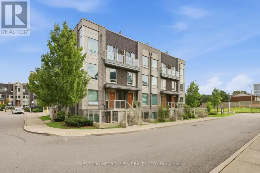 Townhouse at 102 - 3 APPLEWOOD LANE, Toronto