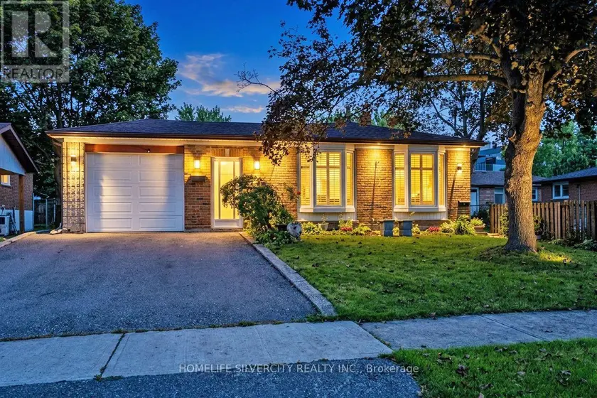 Detached at 3602 DUNRANKIN DRIVE, Mississauga