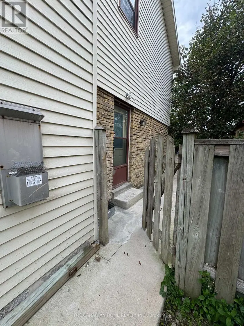 Detached at BSMT - 64 SOMERSET DRIVE, Brampton
